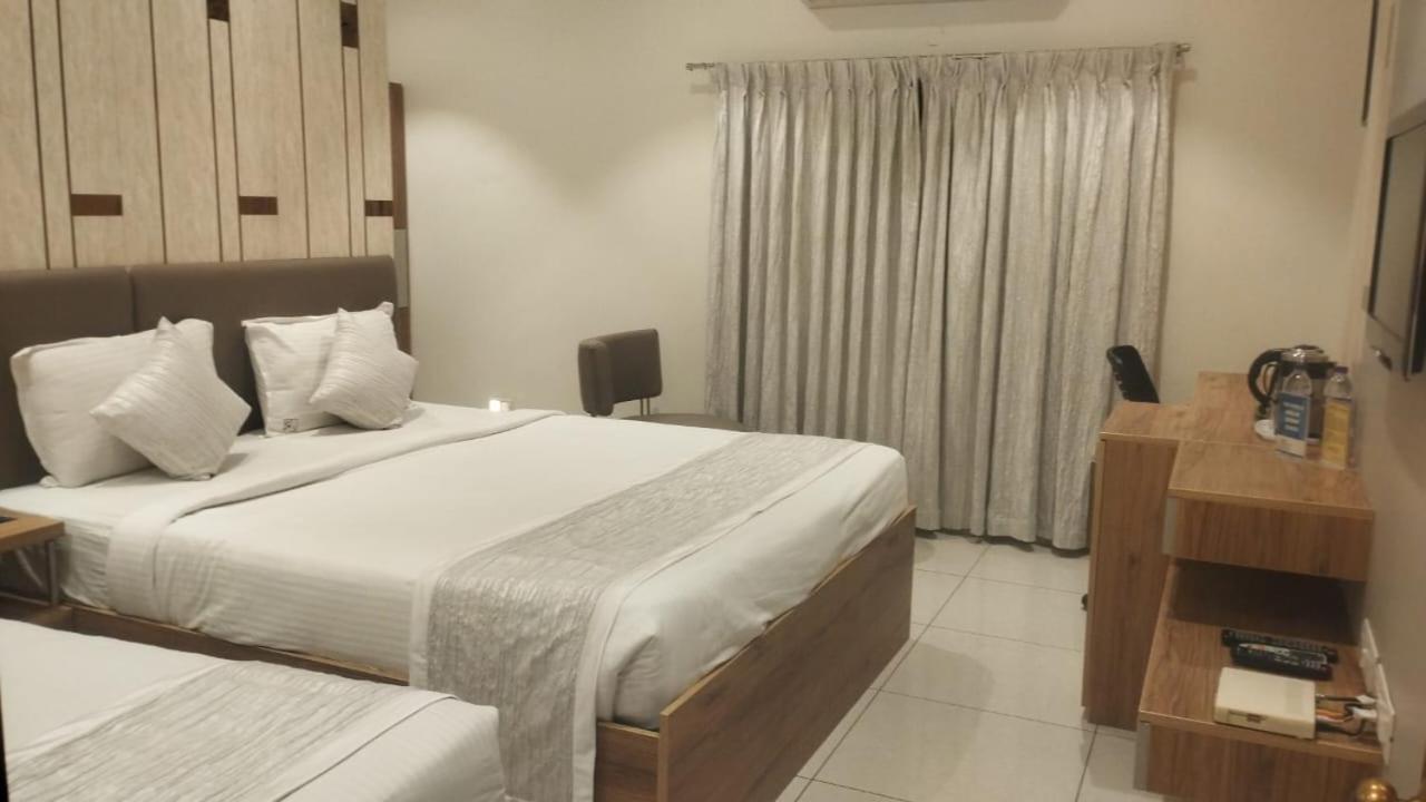 Hotel Annapoorna Residency Secundurabad Екстериор снимка
