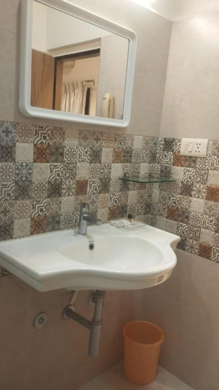Hotel Annapoorna Residency Secundurabad Екстериор снимка